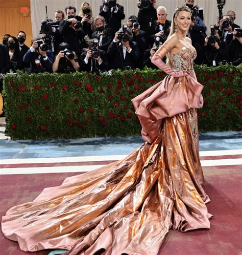 ultimo evento a new york abito di versace donatella|versace met gala dresses.